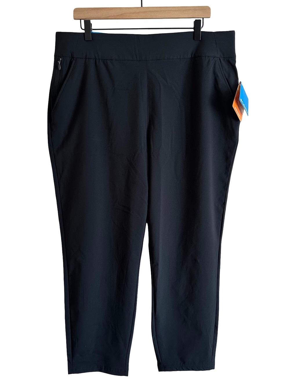 NWT Columbia Women’s All Seasons Slim Pull On Pants Black 2135311 Omni Shade XL